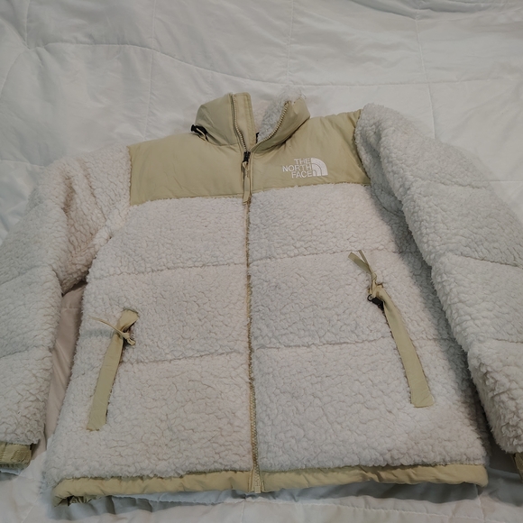 The North Face Jackets & Blazers - The North Face Kids Cream and Tan Puffer Jacket